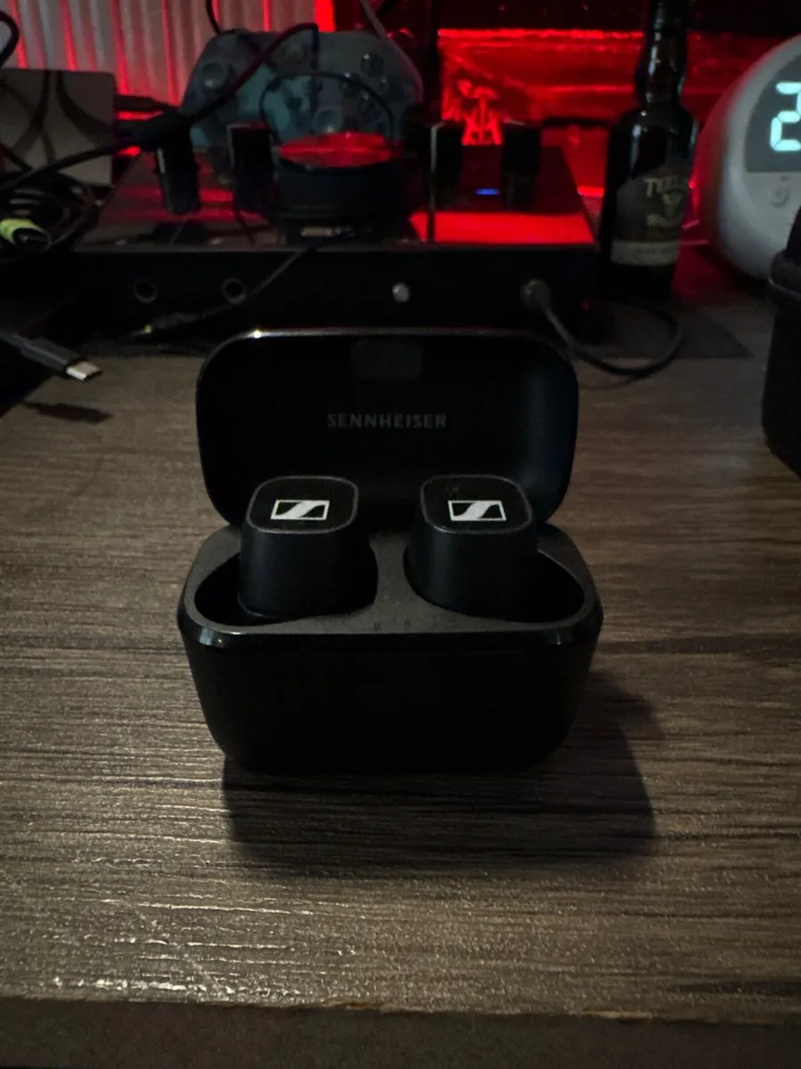 Sennheiser CX 400BT Wireless Earbuds - Image 1
