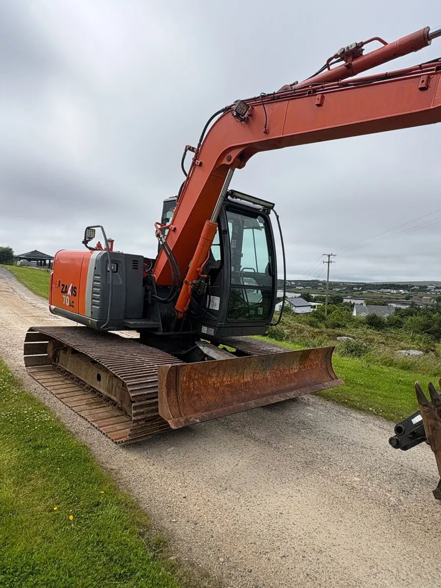 Hitachi lc70 - Image 1