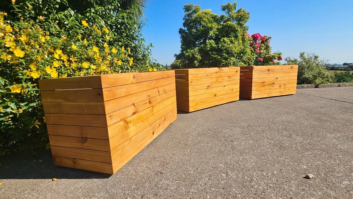 Premium Red Cedar Planters |Custom sizes available - Image 4