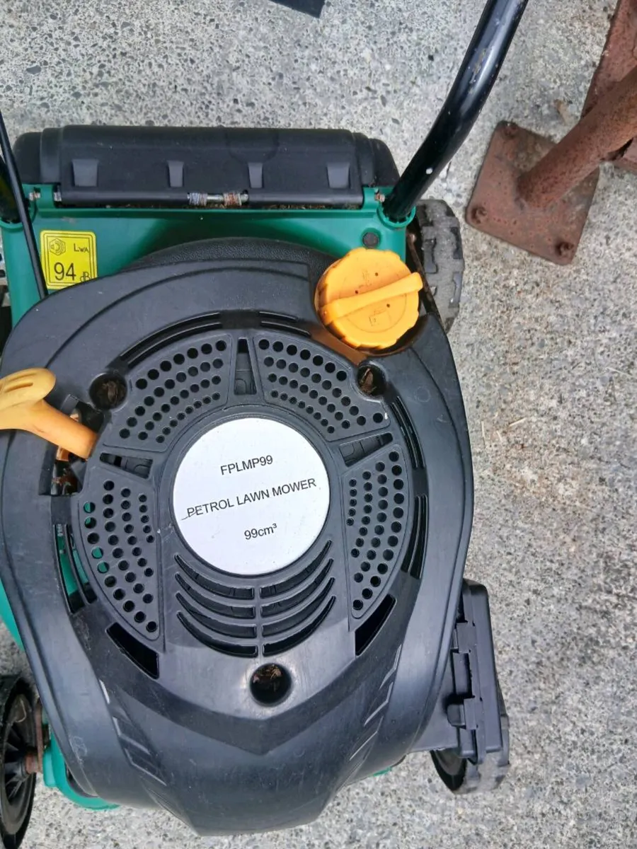 PETROL LAWNMOWER - Image 2