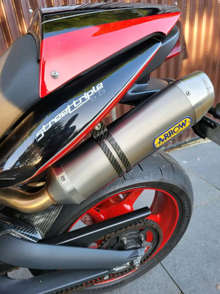 Street triple 675 - Image 1