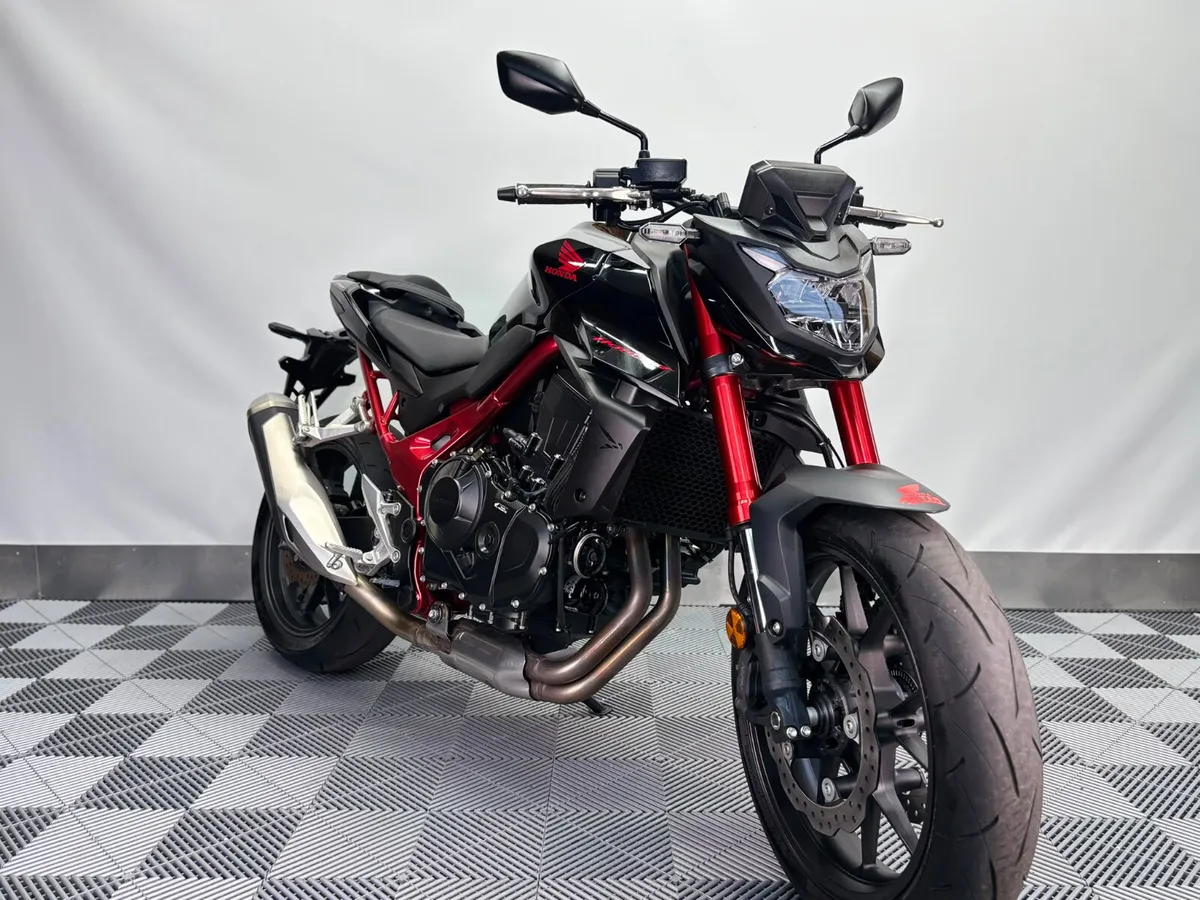 2024 Honda CB 750 Hornet - Image 2