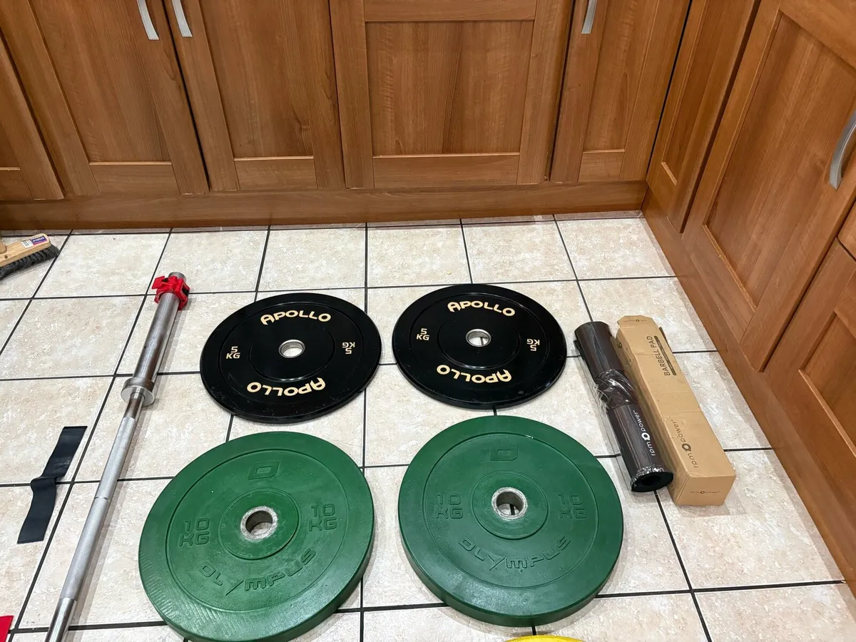 QUALITY OLYMPIC BUMPER PLATES AND BARBELL SET! - Image 2