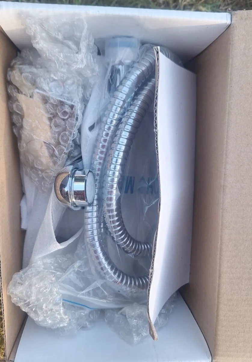 Bath and shower mixer - Image 2