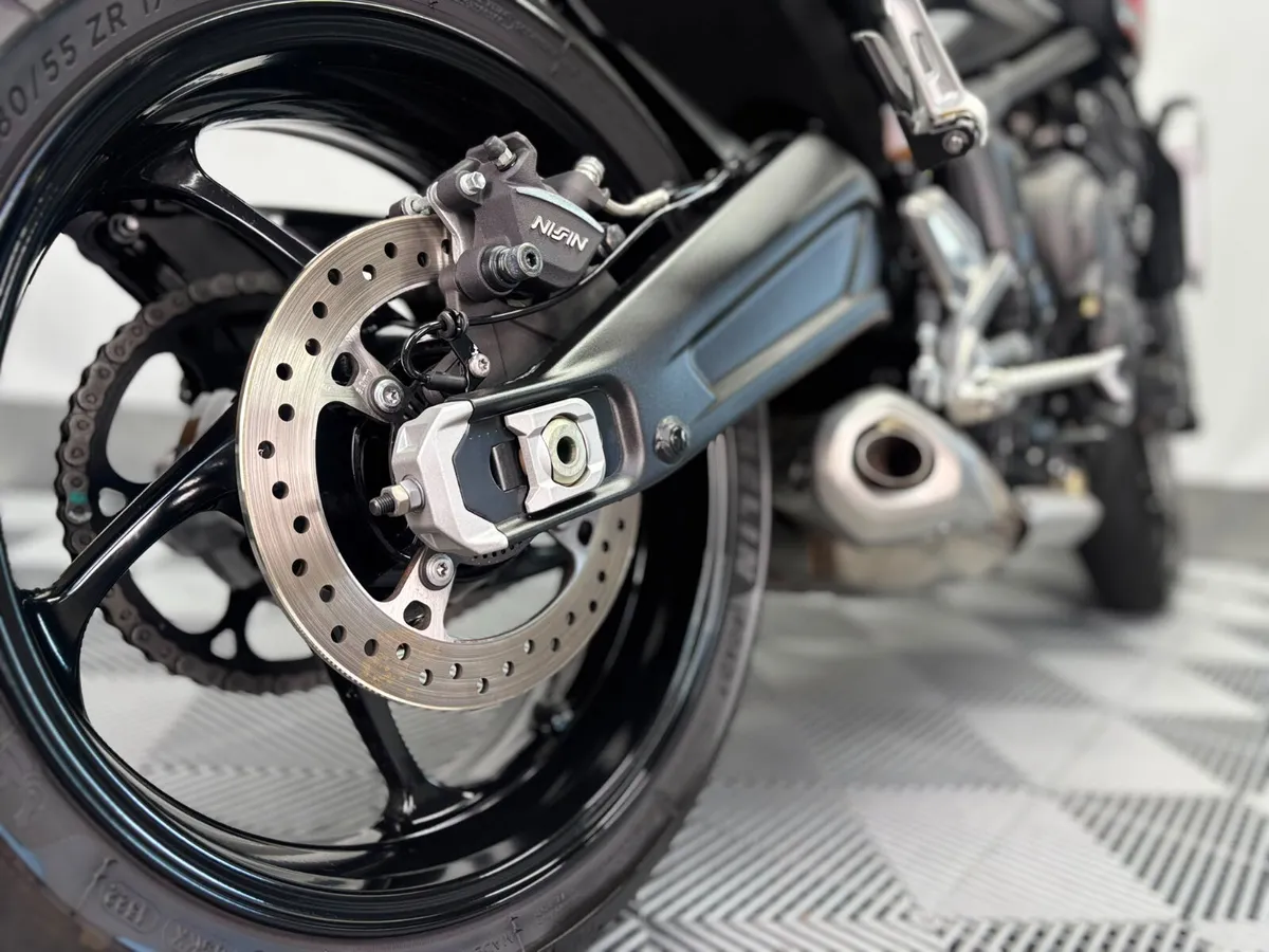 2022 Triumph Trident 660 - Image 4