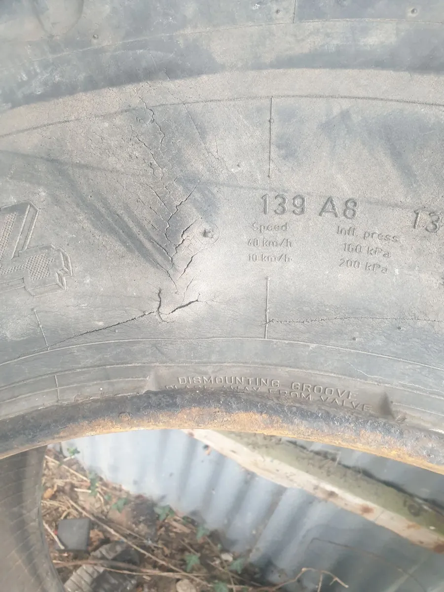 16.9 R34 Tarus Tractor Tyre - Image 3