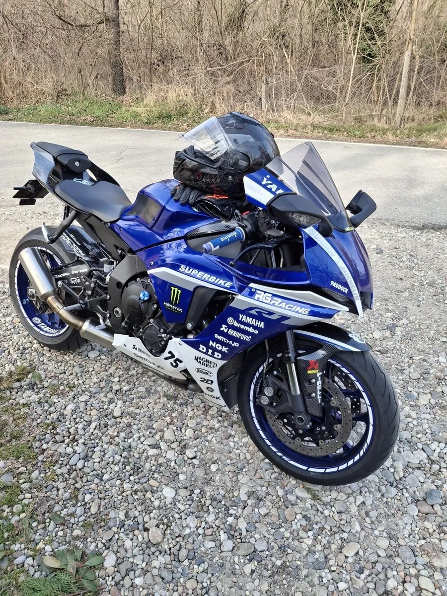 2020 Yamaha R1 fresh new model - Image 2