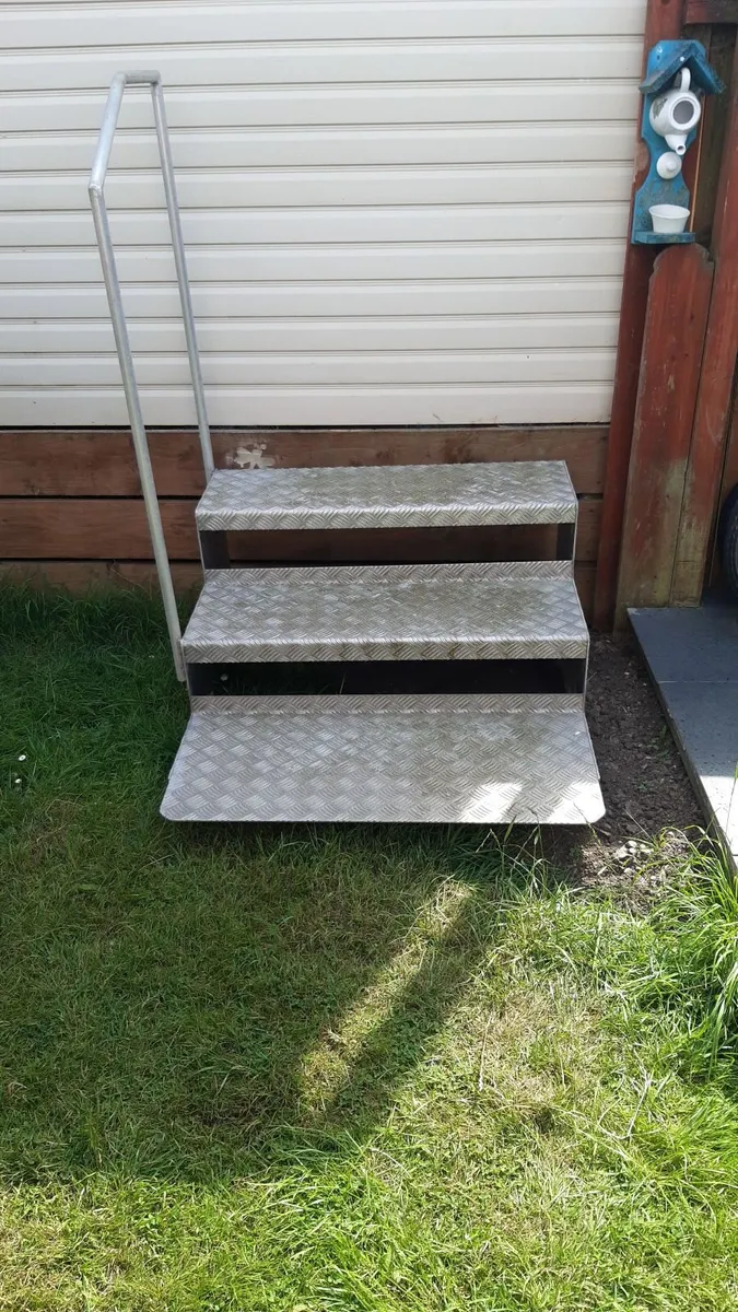 Mobile home steps - Image 3