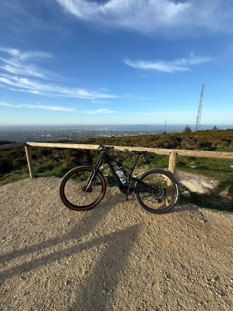 Specialized Turbo Levo SL Comp Carbon 2021 - Image 2