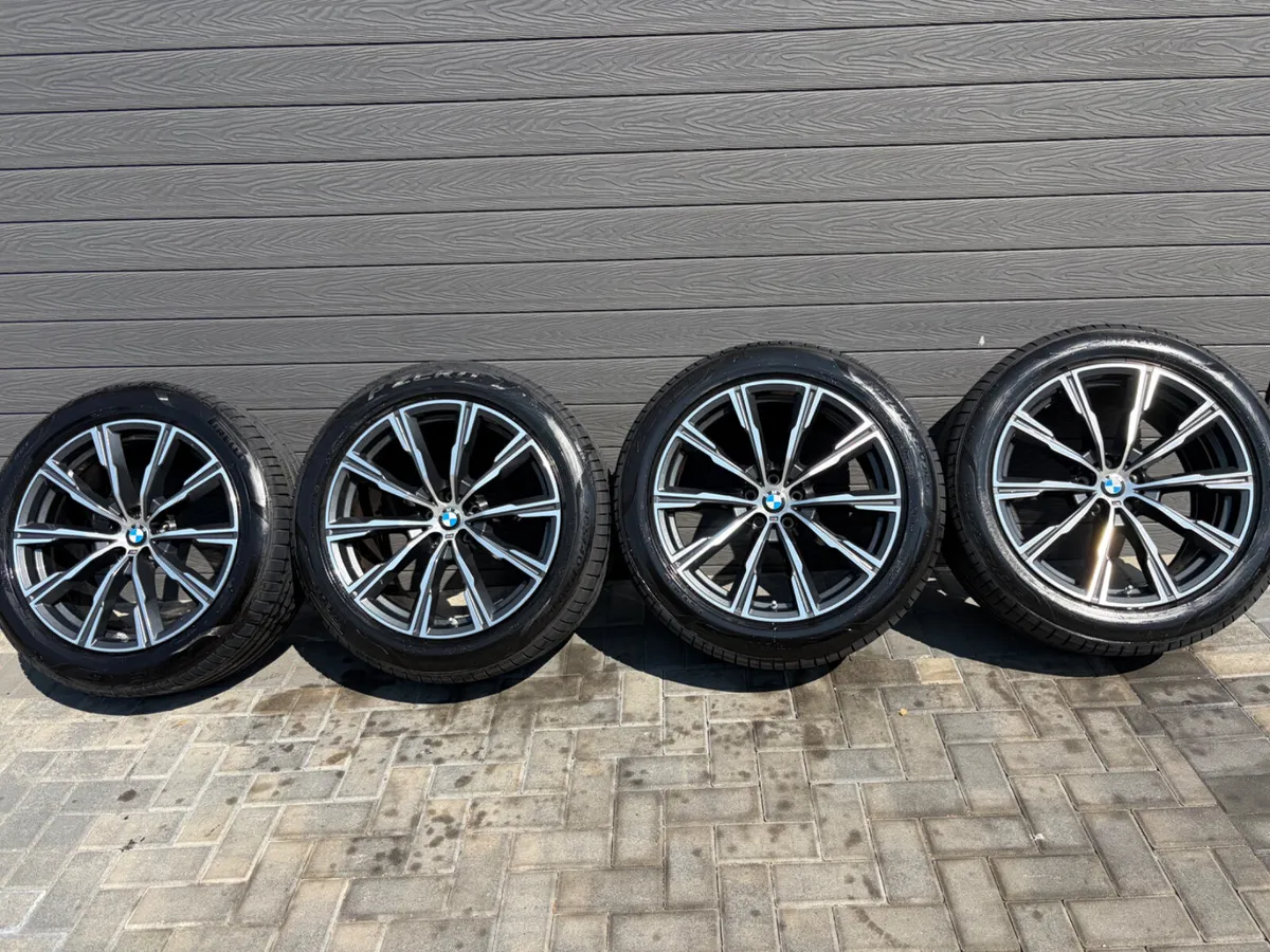 20” GENUINE BMW X5 GO5 ALLOY WHEELS & TYRES - Image 2