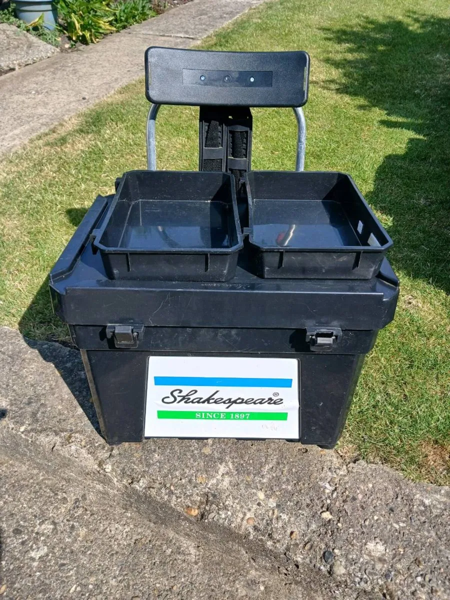 Shakespeare Fishing Seat Box - Image 1