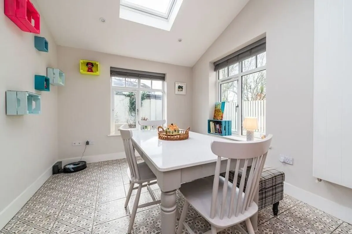 Kitchen Table - Image 1
