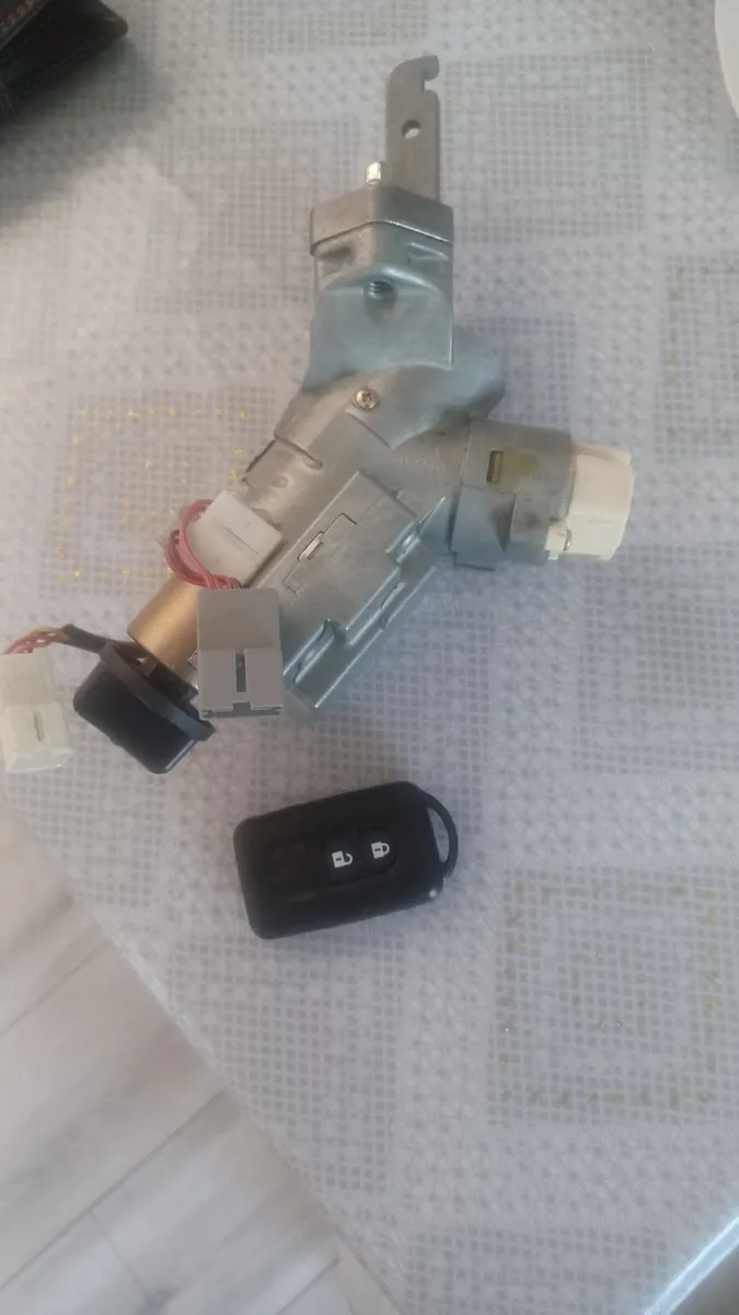 Nissana March ignition lock - Image 1