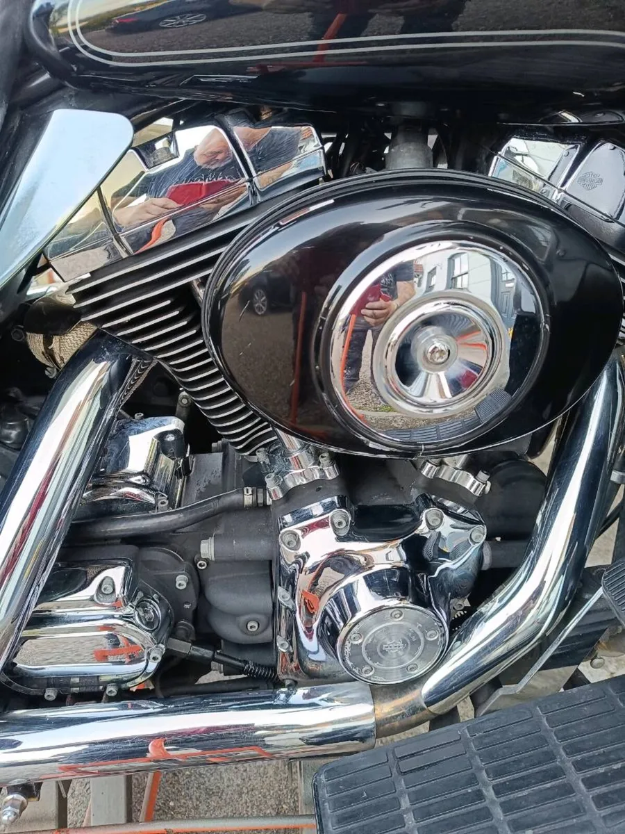 Harley Davidson - Image 3