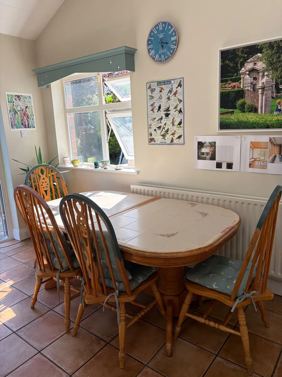 FREE Dining table and 5 chairs - Image 4