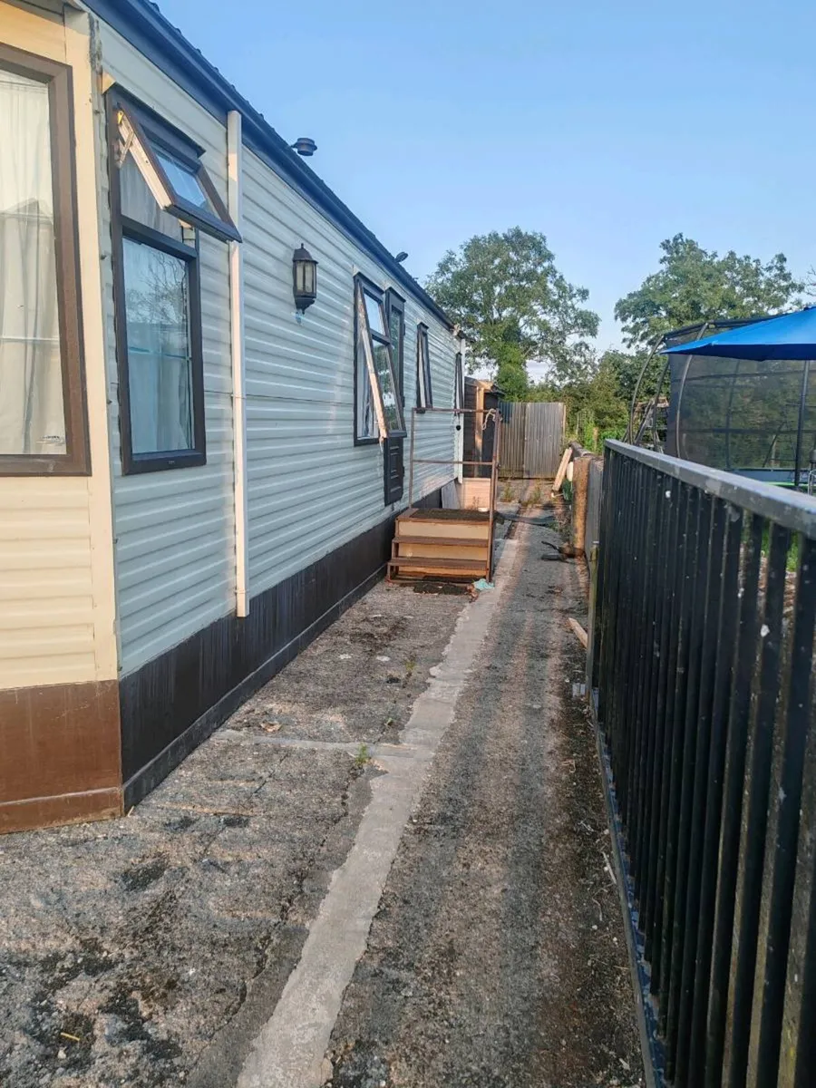 Mobile Home - Image 2
