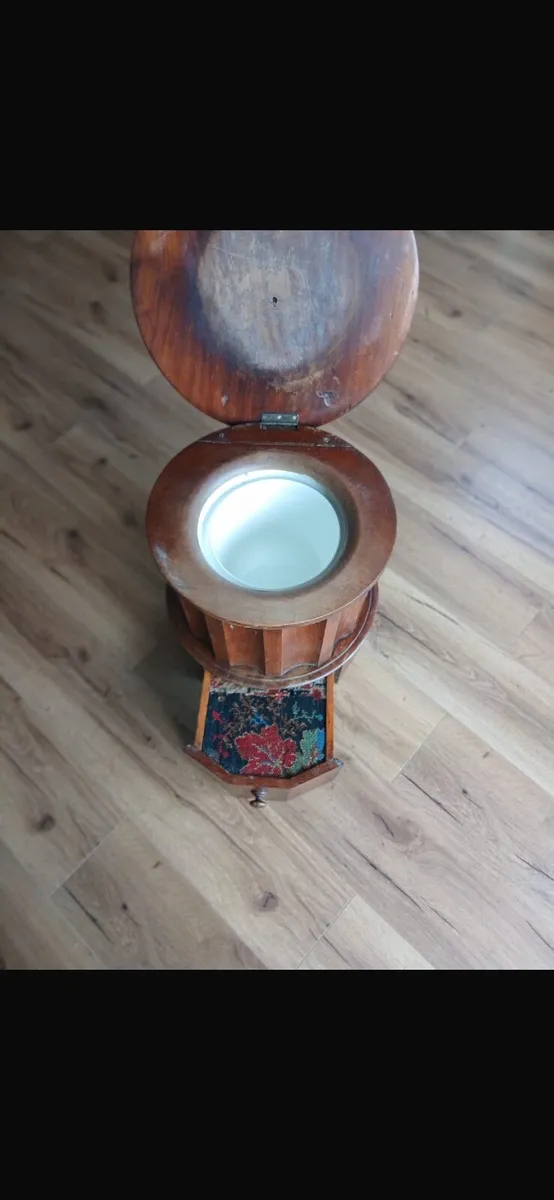 Antique Porcelain Child’s Learning Toilet - Image 3