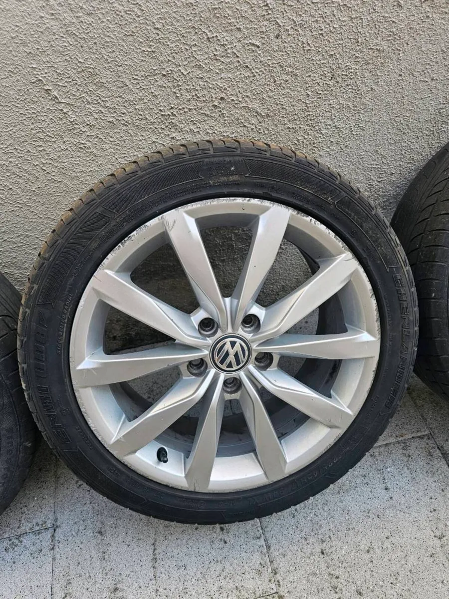 4 VW Golf alloy and tyres 17 inch - Image 4