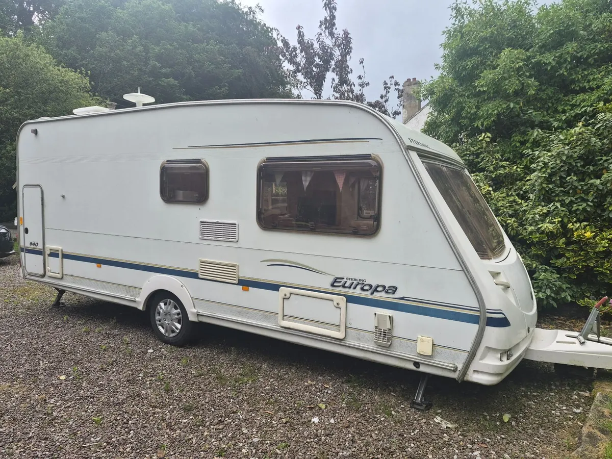 Caravan - Image 1