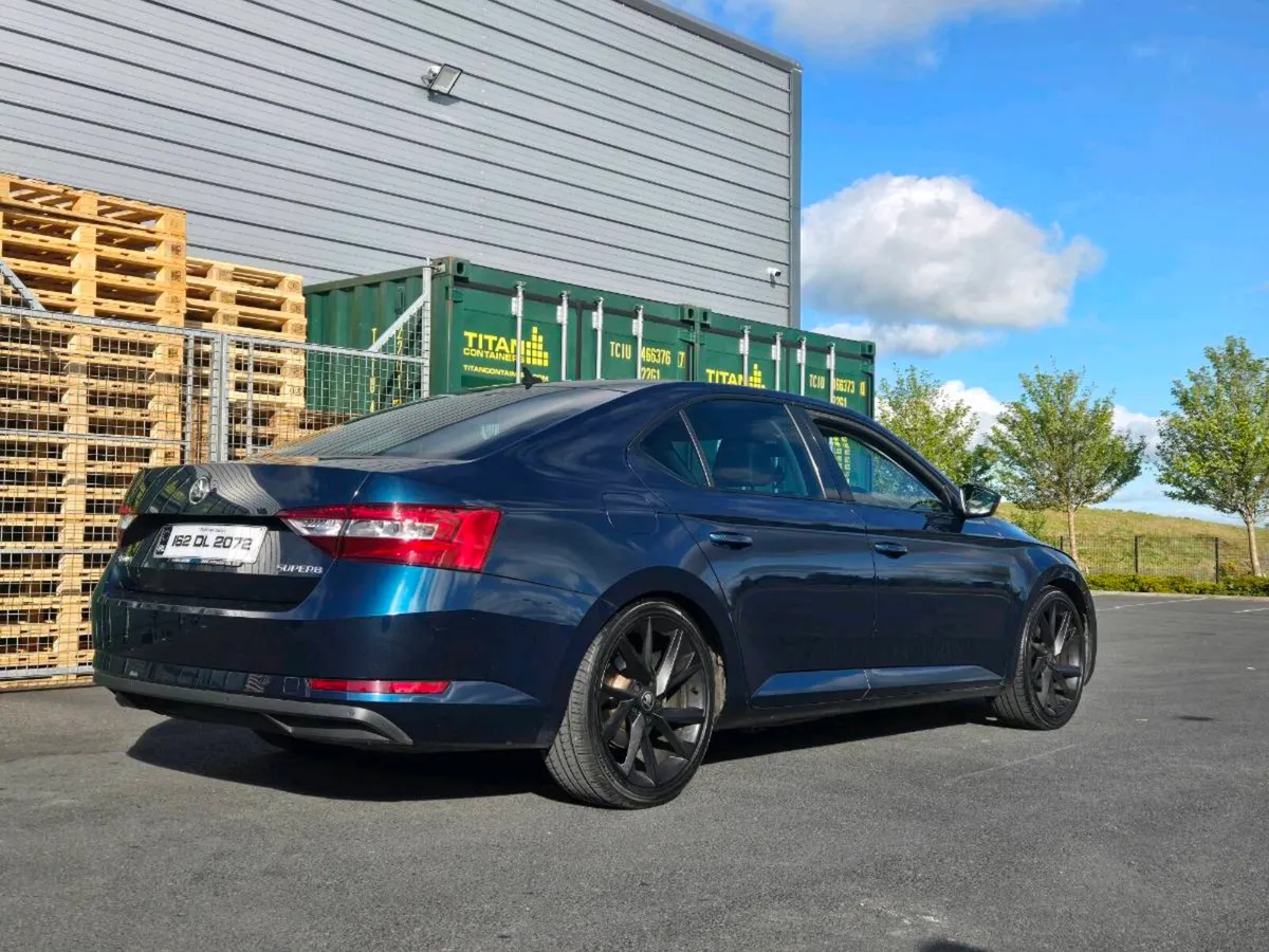 Skoda Superb - Image 3