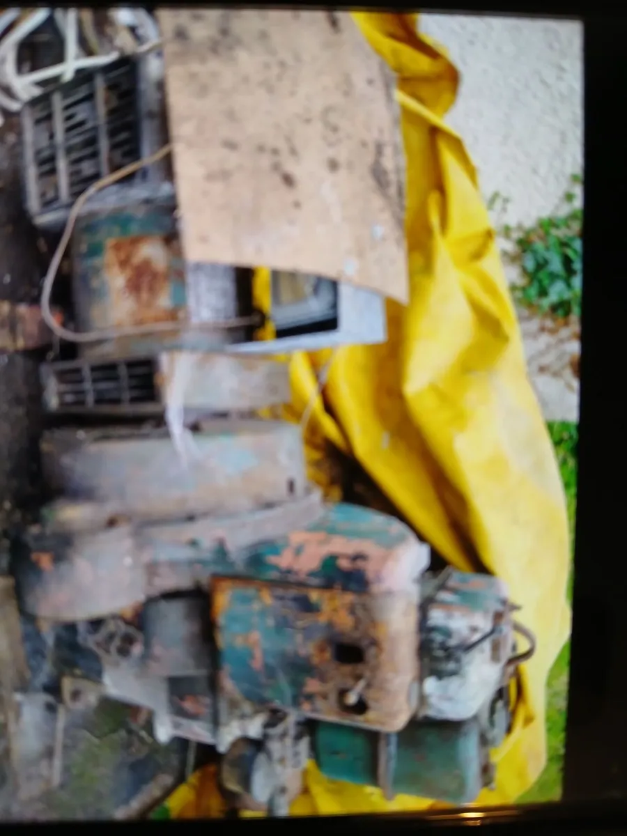 Vintage Concrete Mixer - Image 3