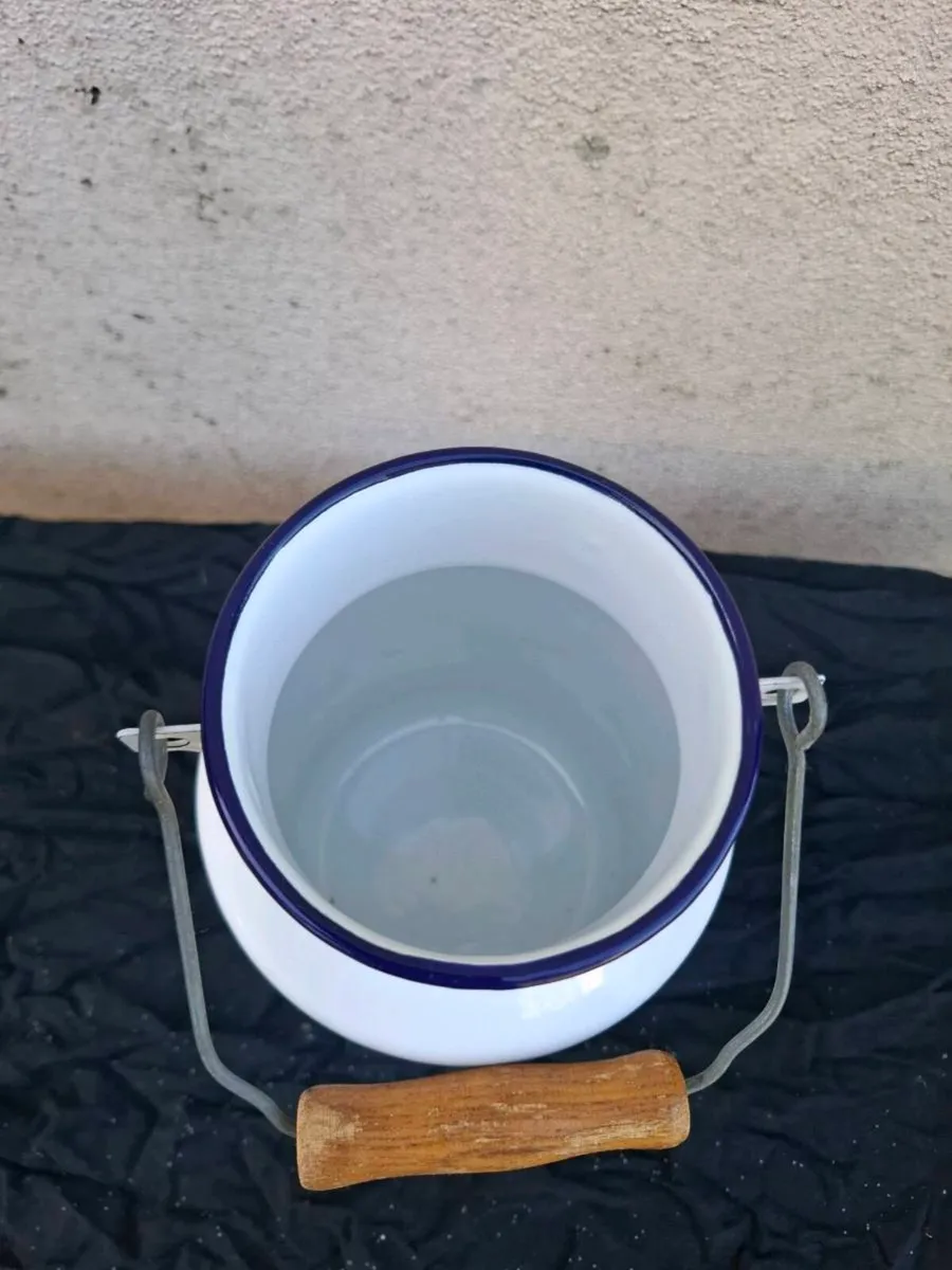White enamel milk churn postage possible - Image 2