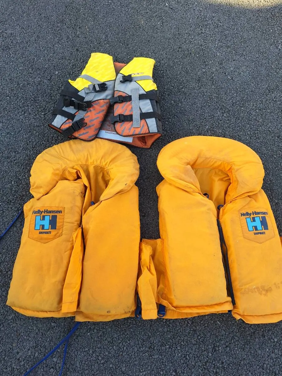 Life Jackets/Bouyancy aids - Image 2