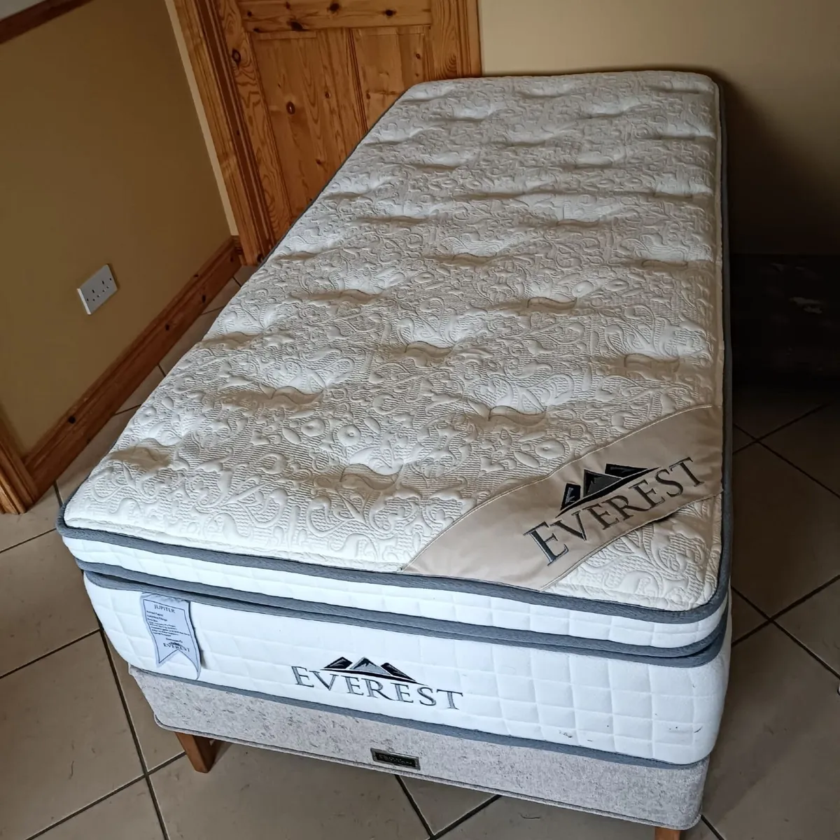 Mattress and bed - Image 2