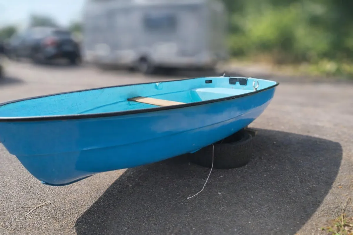9ft Fibreglass Boat - Image 1