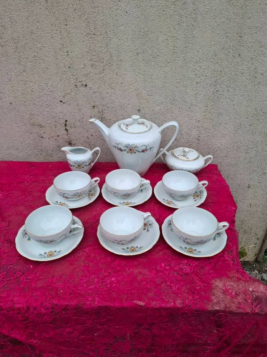 China floral tea set postage possible