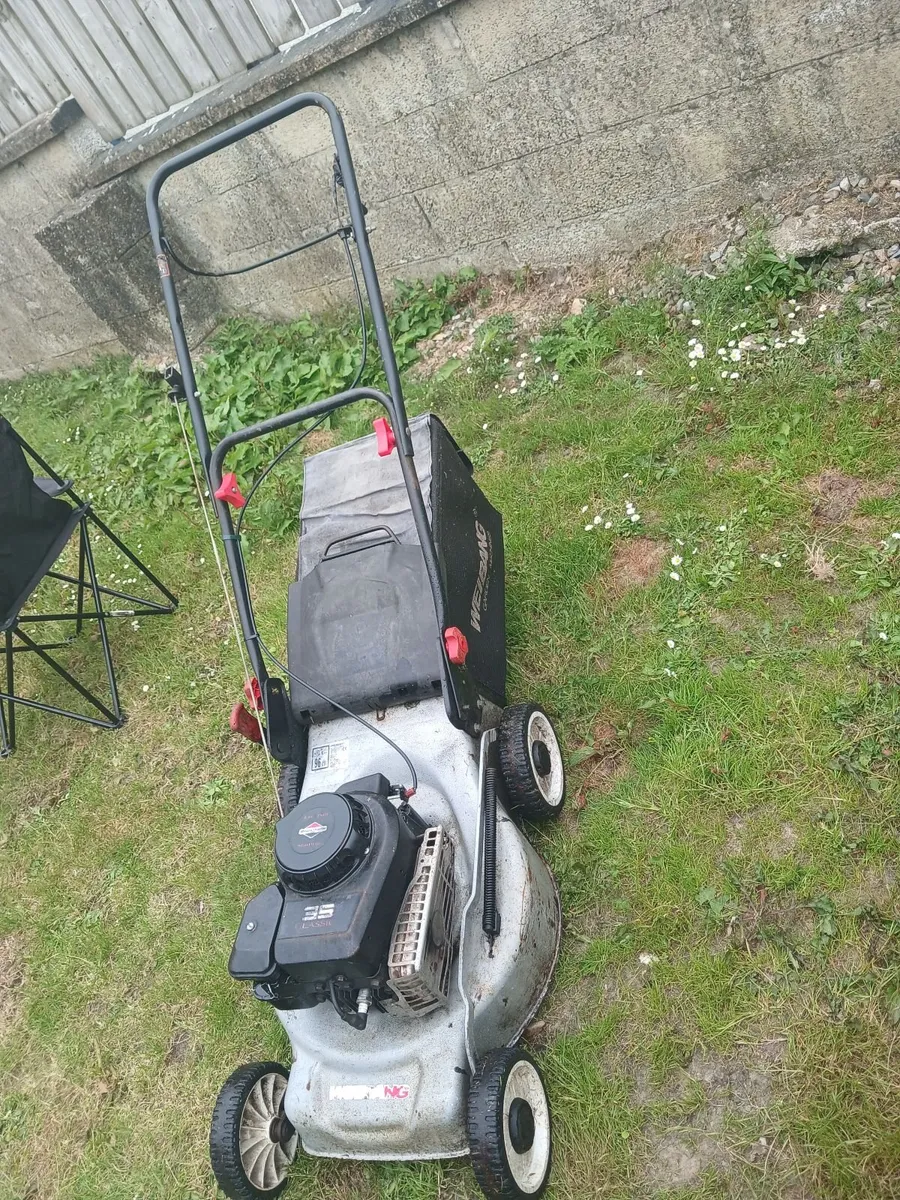 Petrol lawnmower - Image 1