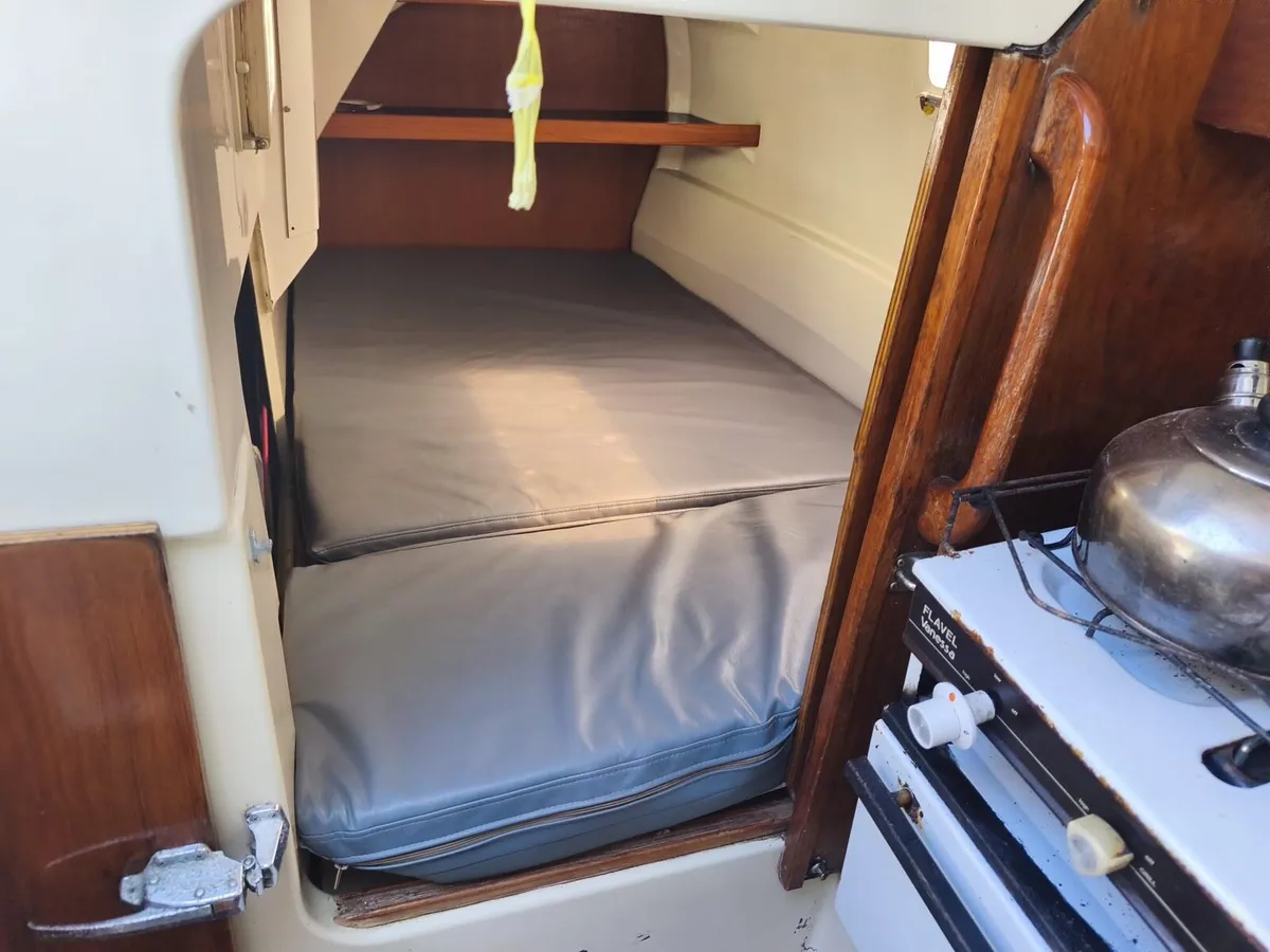 29ft sailing yacht - Image 3