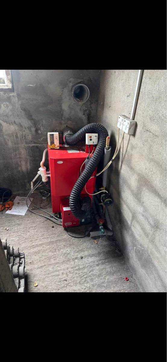 Grant condensing oil burner - Image 1