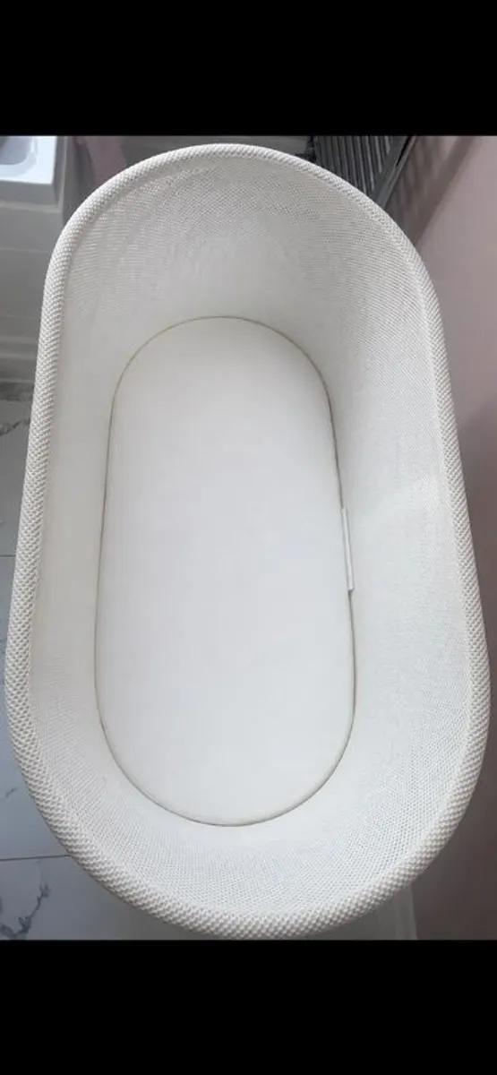 Snoo Smart Sleeper Baby Cot - Image 2