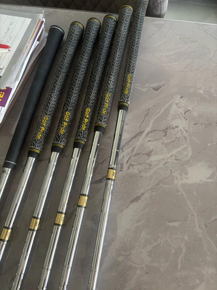 Mizuno irons - Image 4
