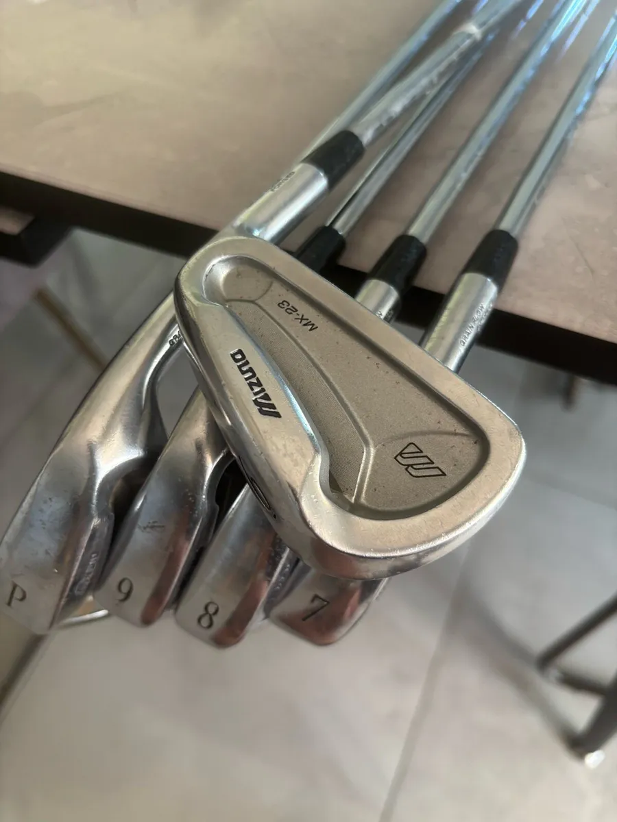 Mizuno irons - Image 1
