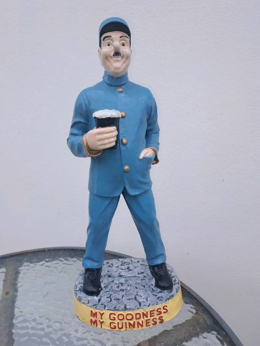 Large Guinness zoo keeper - Image 1