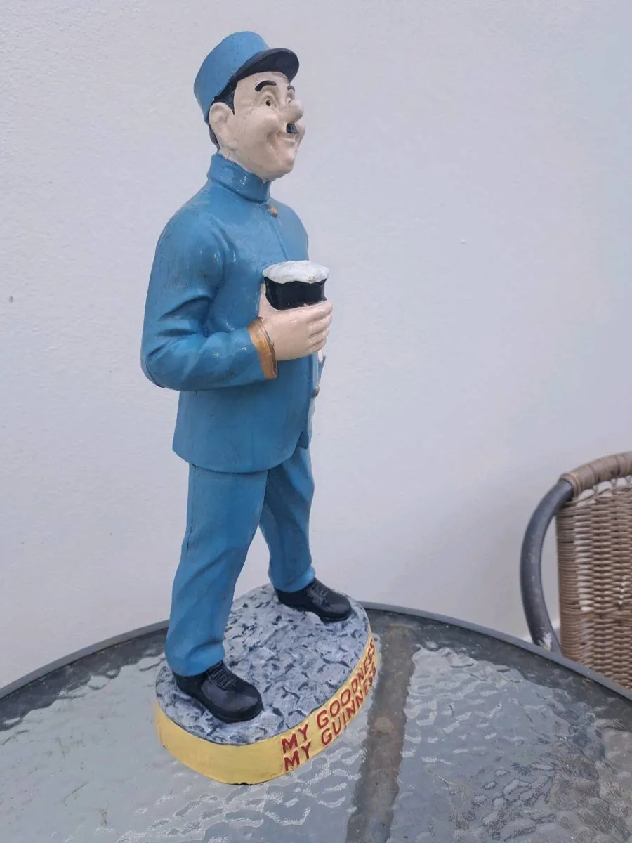 Large Guinness zoo keeper - Image 2