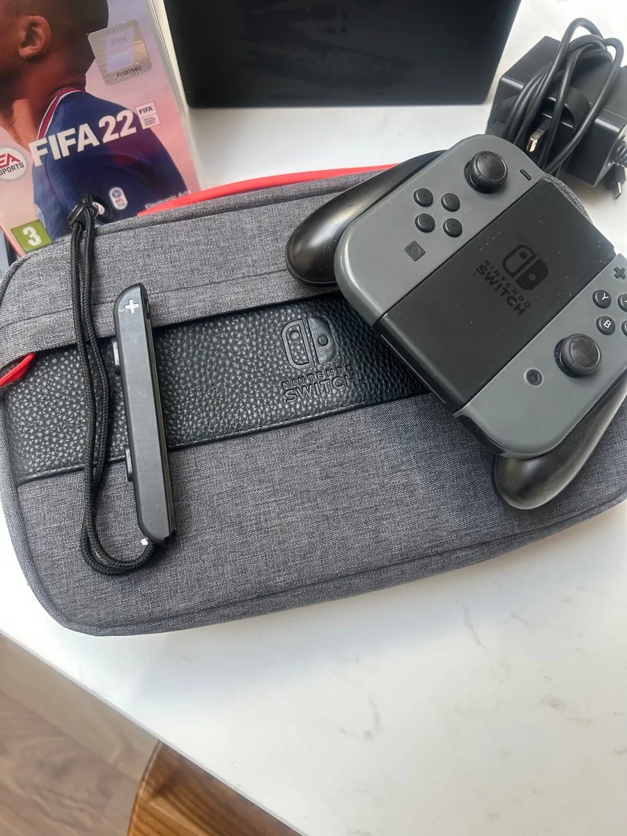 Nintendo Switch - Great Condition - Image 3