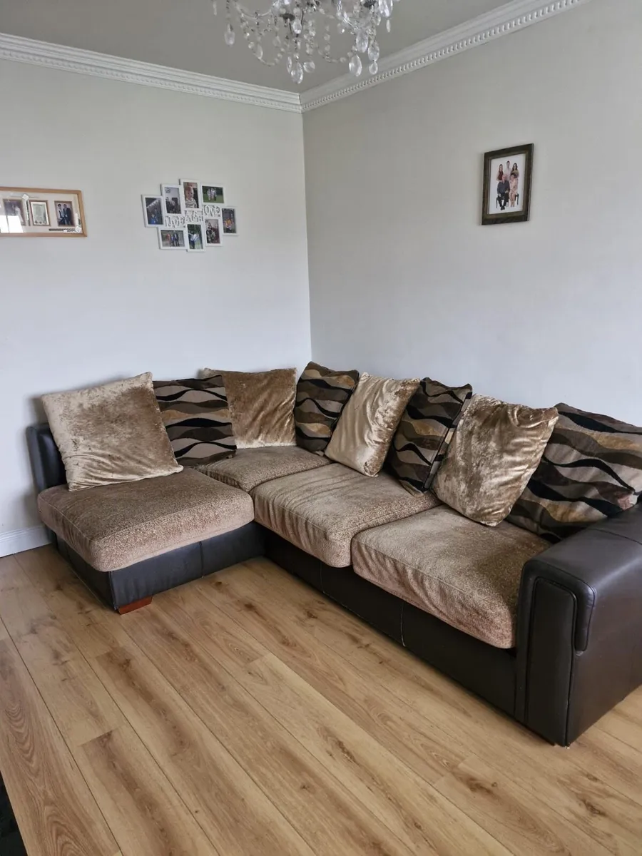 Right Hand L Shaped Couch / Double Bed - Image 1