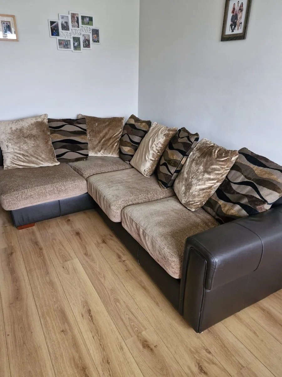 Right Hand L Shaped Couch / Double Bed - Image 2