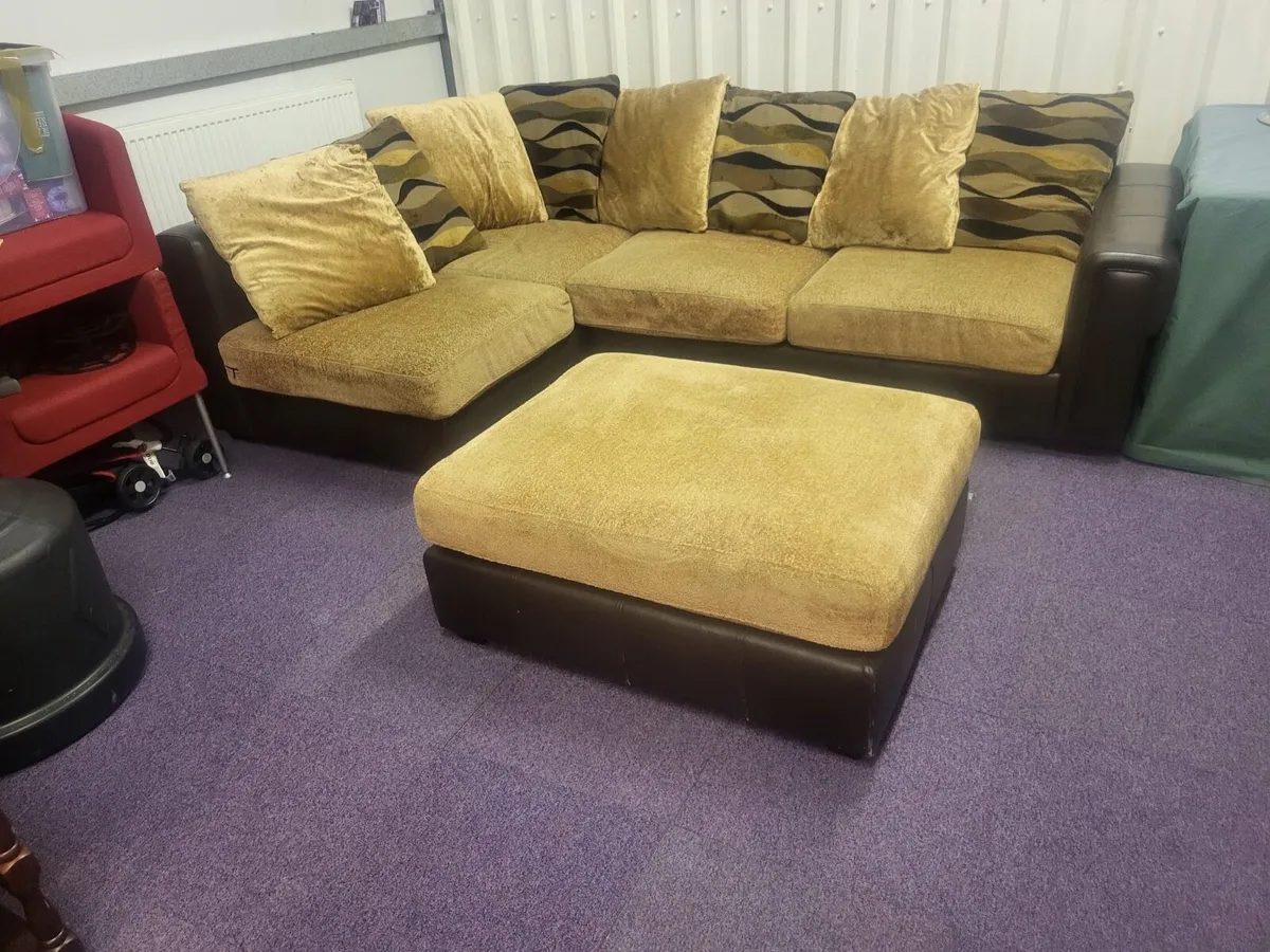 Right Hand L Shaped Couch / Double Bed - Image 4