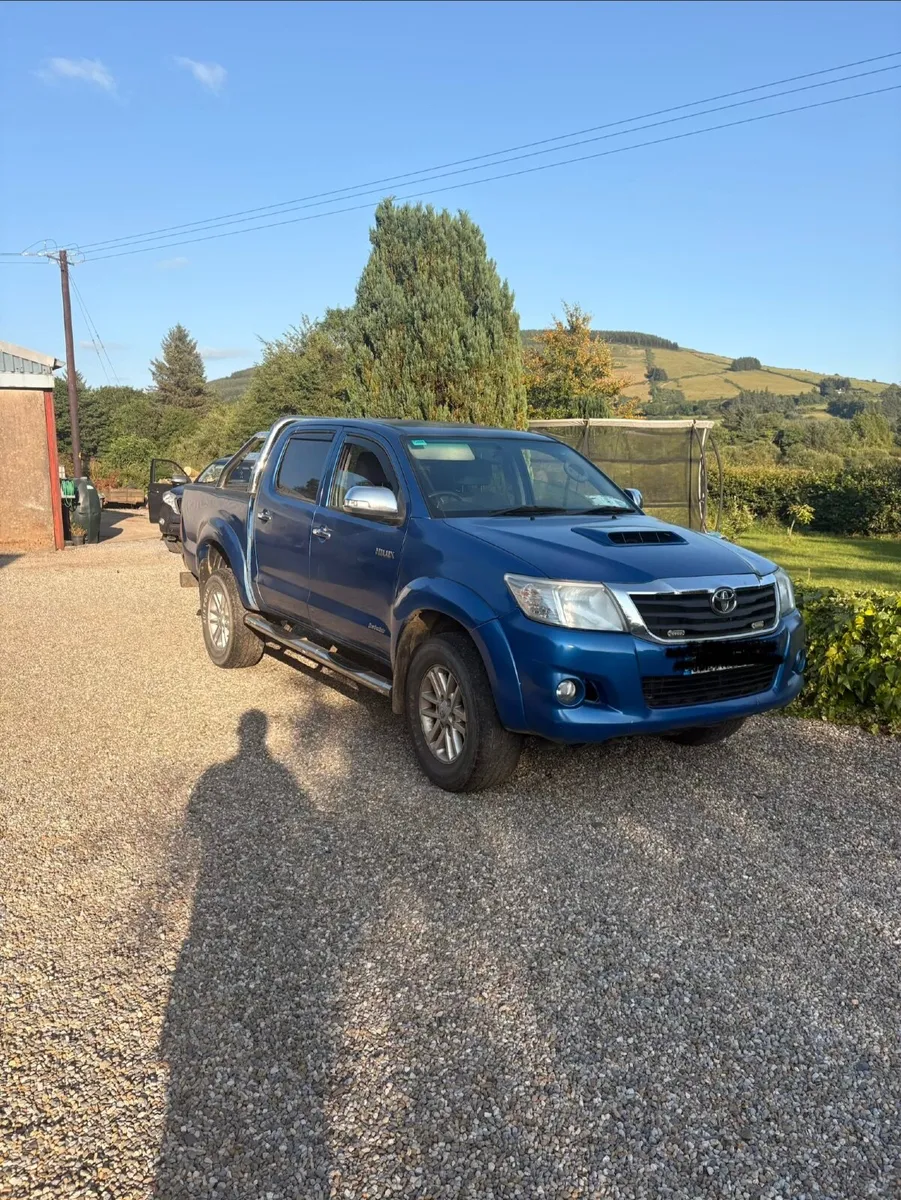 Toyota Hilux 2013 - Image 1