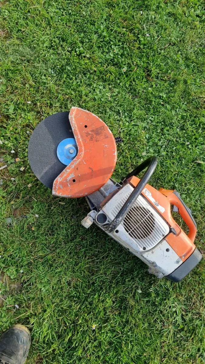 Stihl ts400 consaw - Image 1