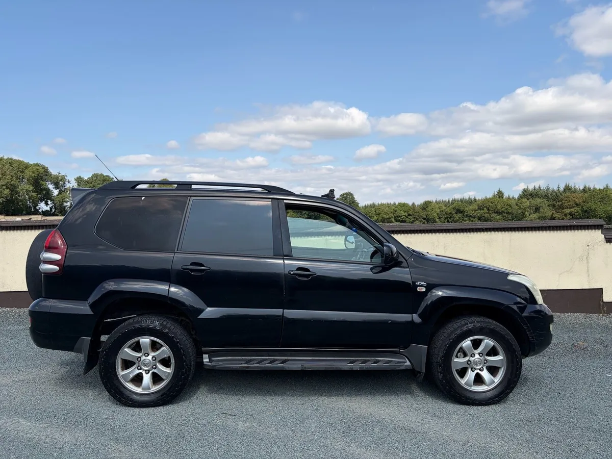 Toyota Landcruiser - Image 4