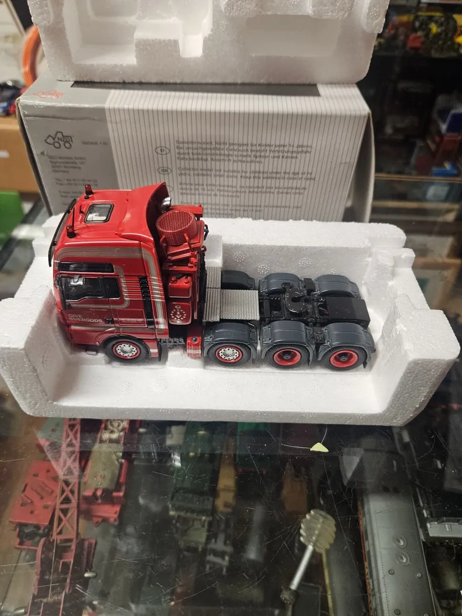 Corgi NZG MAN Tractor Unit 1.50 - Image 4