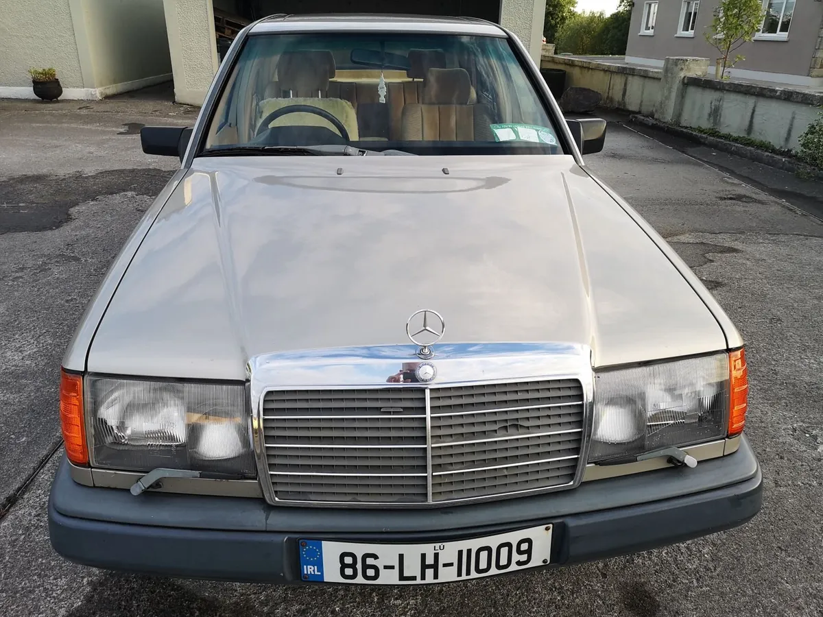 Mercedes-Benz  w124 1986 260e - Image 3