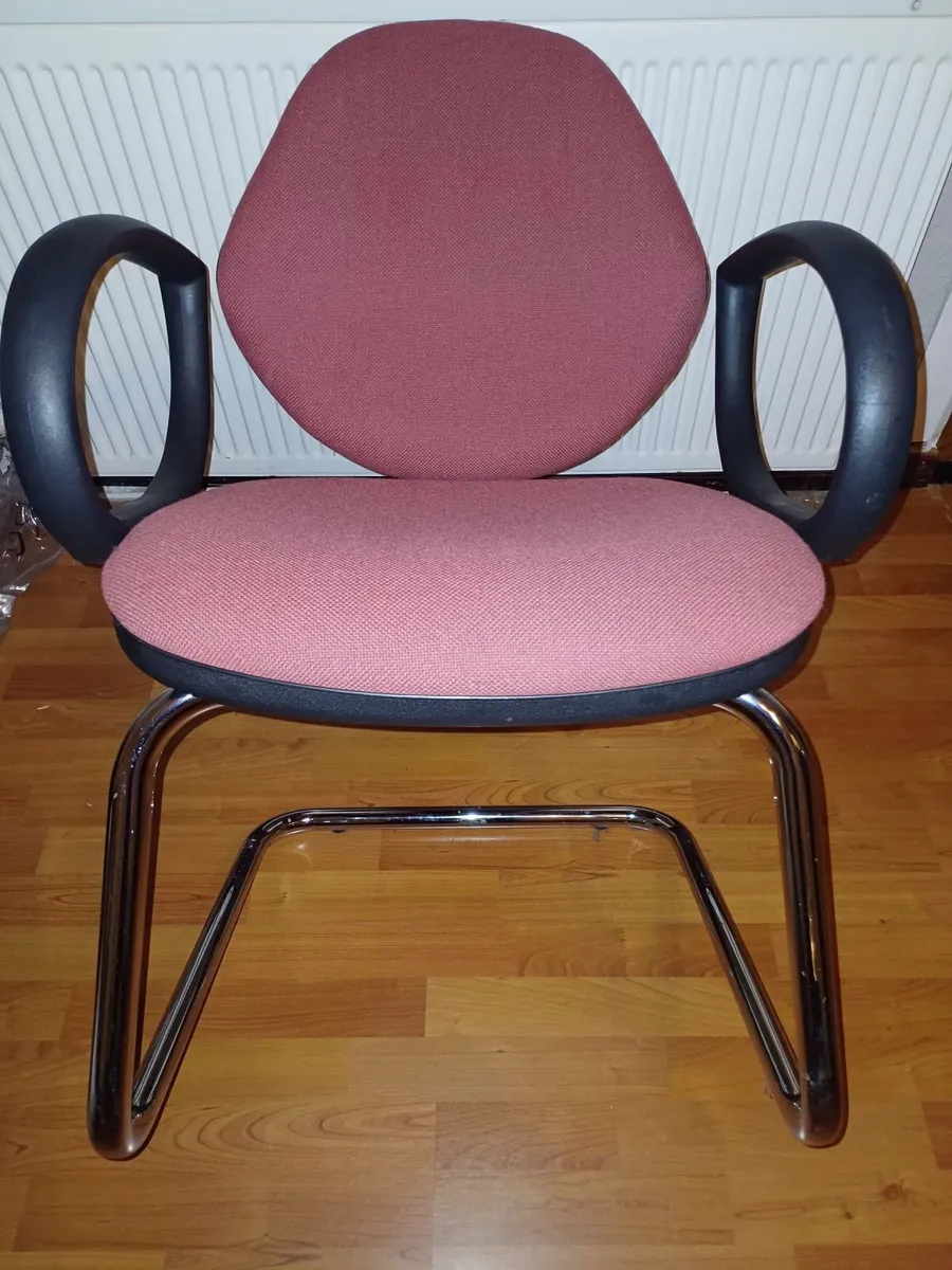 CHAIRS - Image 4