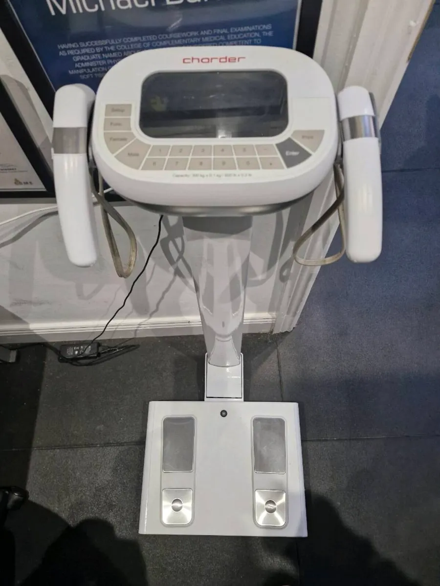 Commercial gym equipment - Image 1
