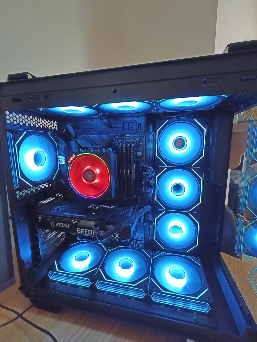 High end Gaming PC setup with monitor and - Image 4